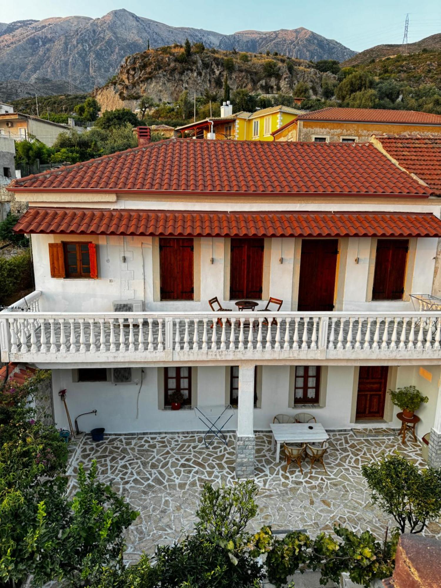 Emilios Traditional Villa Dhermi Exterior photo